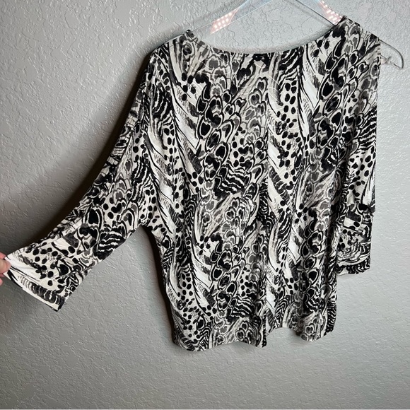 Chicos Pattern Design Blouse - Picture 4 of 9